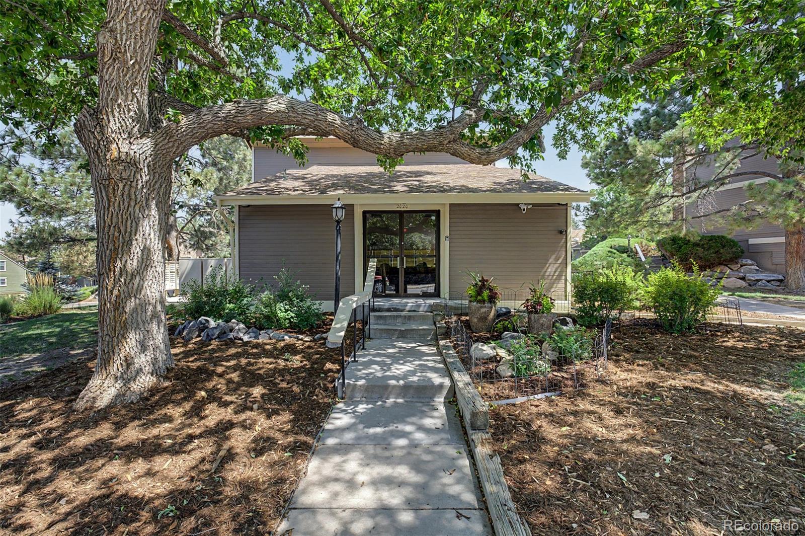 MLS Image #37 for 1981 s hannibal court,aurora, Colorado