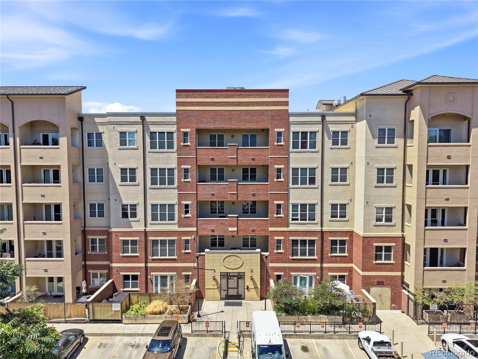 MLS Image #36 for 2200 s university boulevard,denver, Colorado
