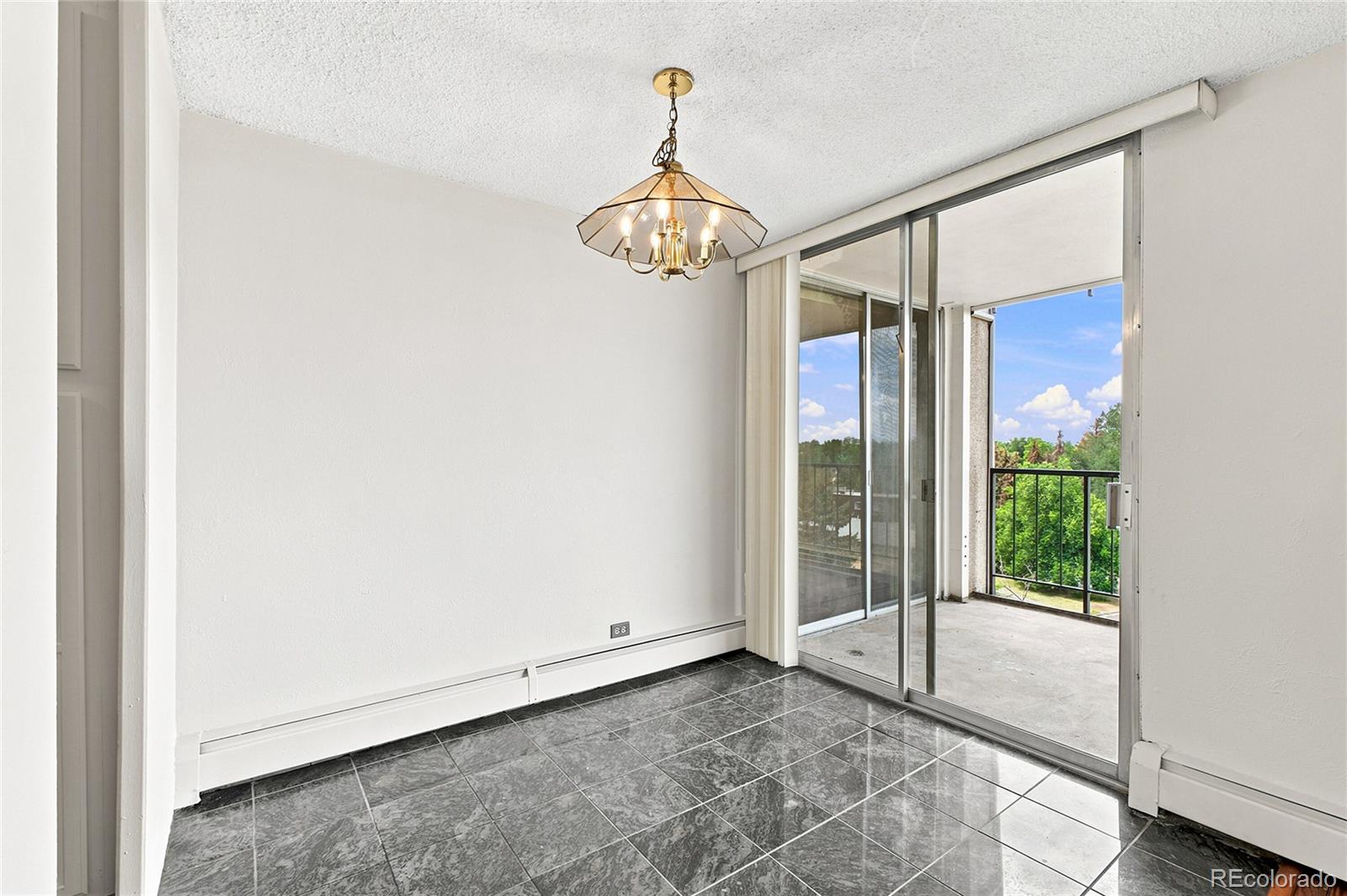 MLS Image #17 for 4800 e hale parkway,denver, Colorado