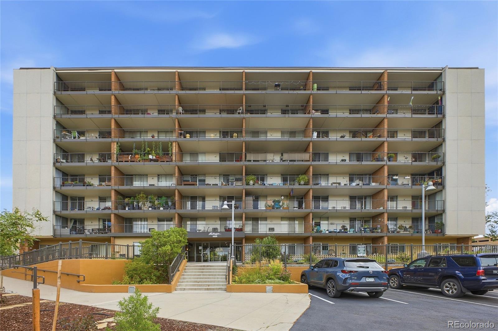 MLS Image #2 for 4800 e hale parkway,denver, Colorado