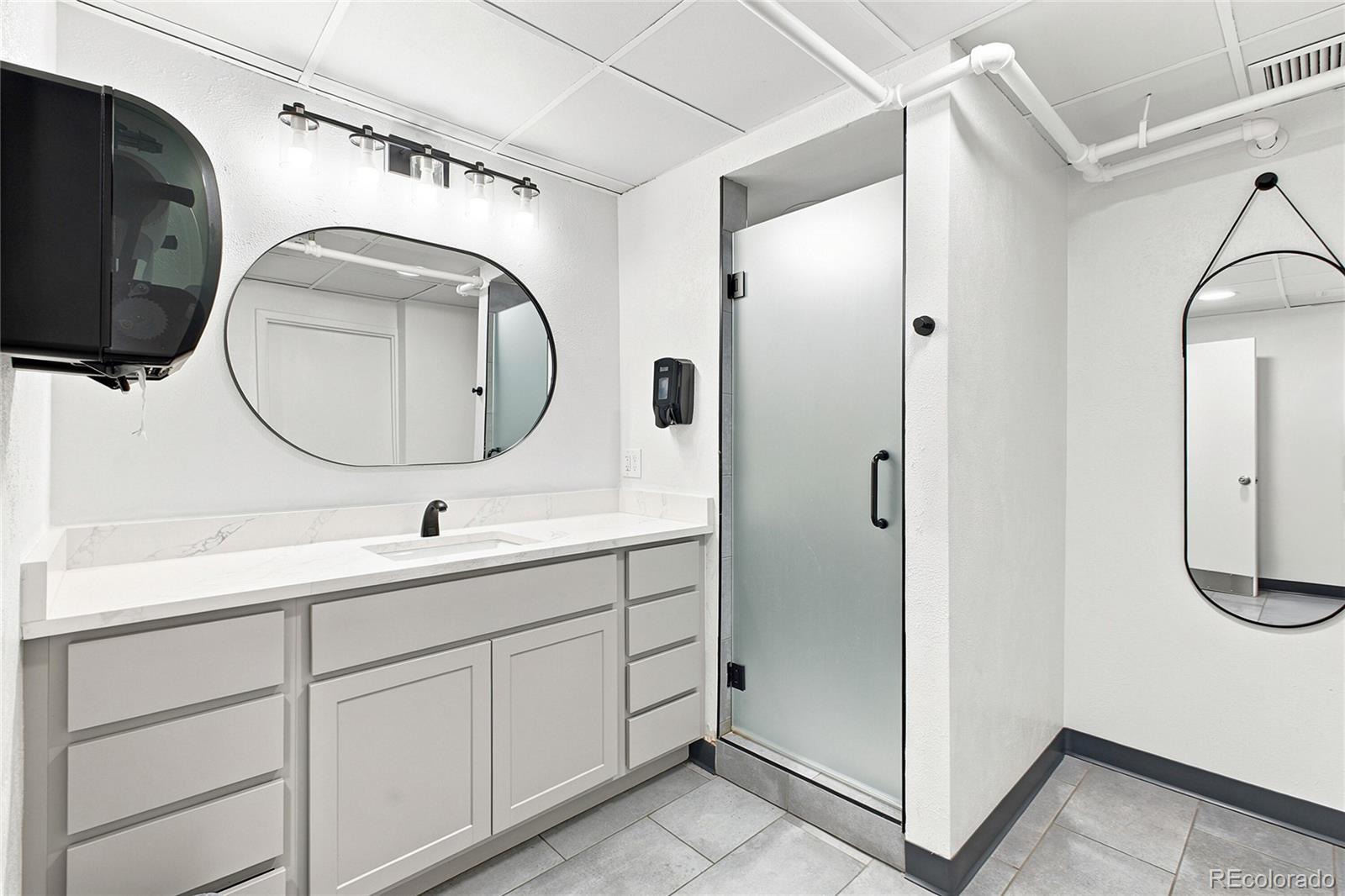 MLS Image #39 for 4800 e hale parkway,denver, Colorado