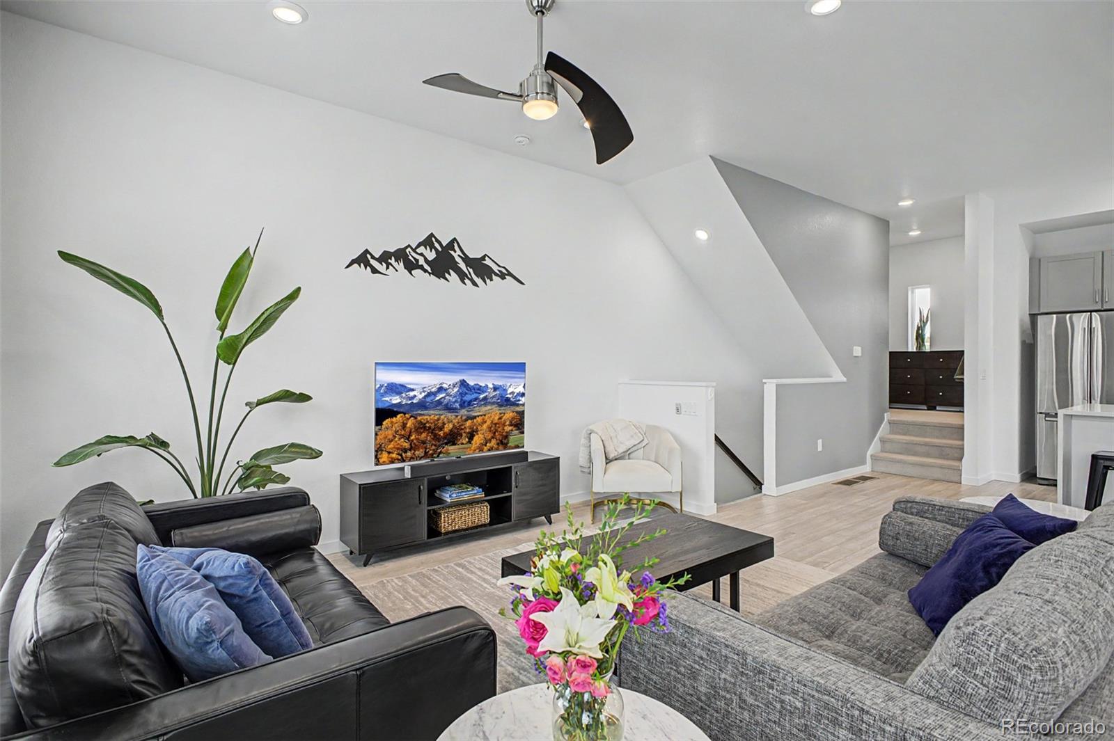 MLS Image #14 for 1661 w 67th circle,denver, Colorado
