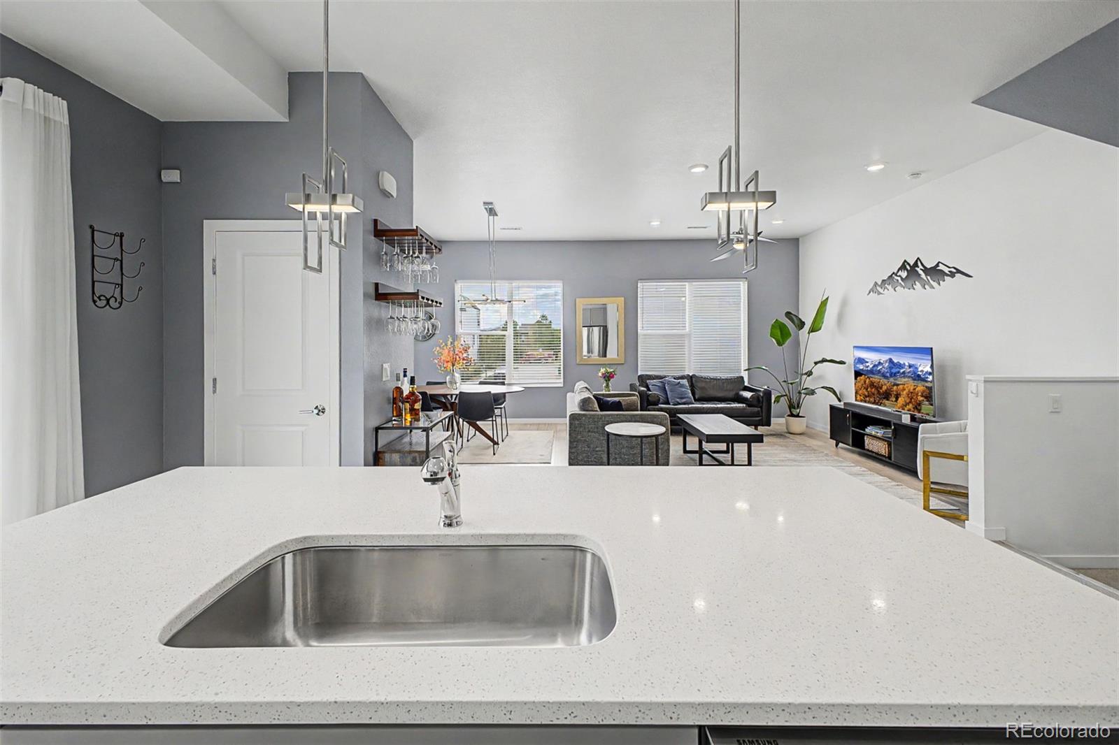 MLS Image #8 for 1661 w 67th circle,denver, Colorado
