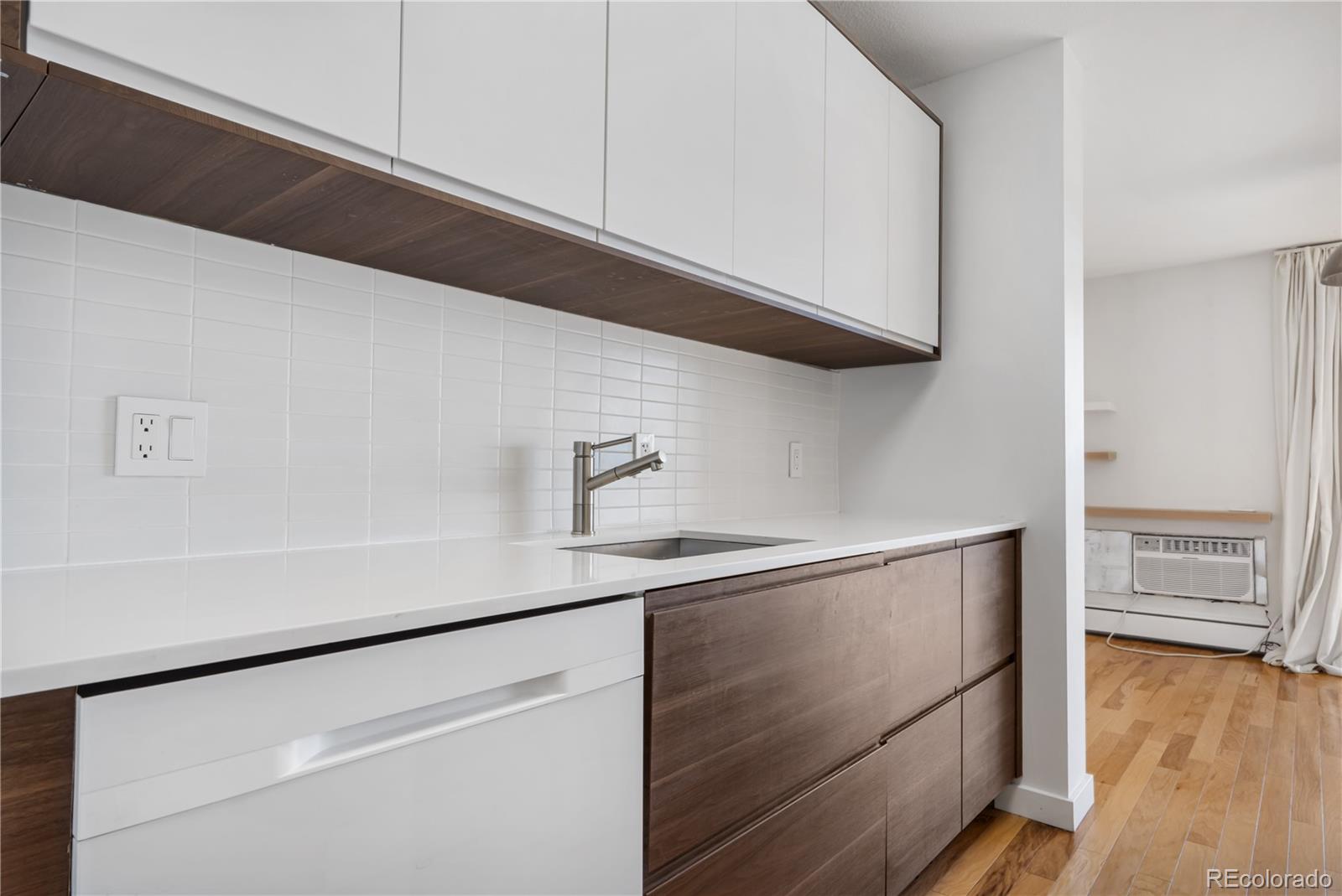 MLS Image #12 for 955  eudora street 901e,denver, Colorado