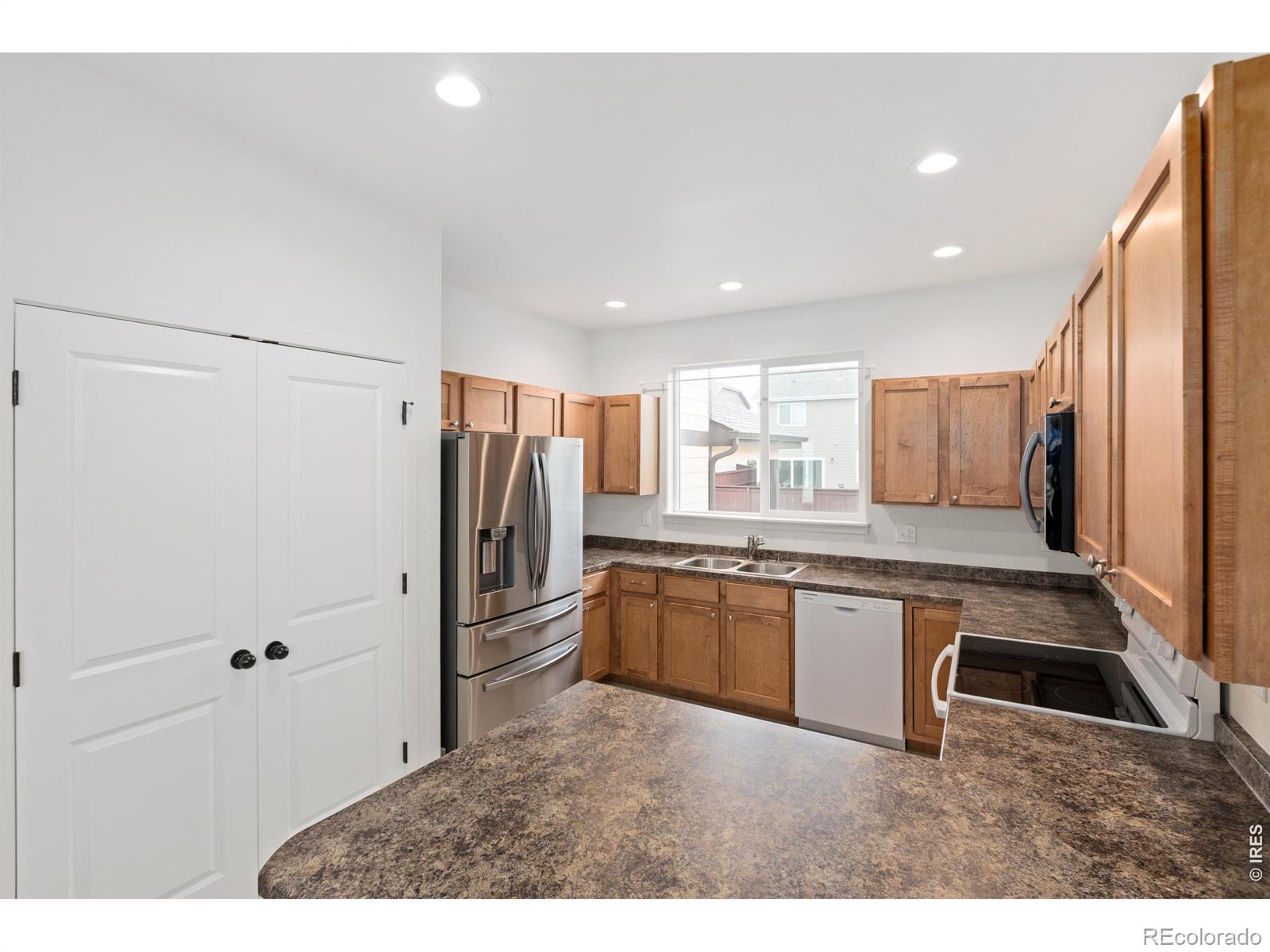 MLS Image #4 for 2312  golden way,windsor, Colorado