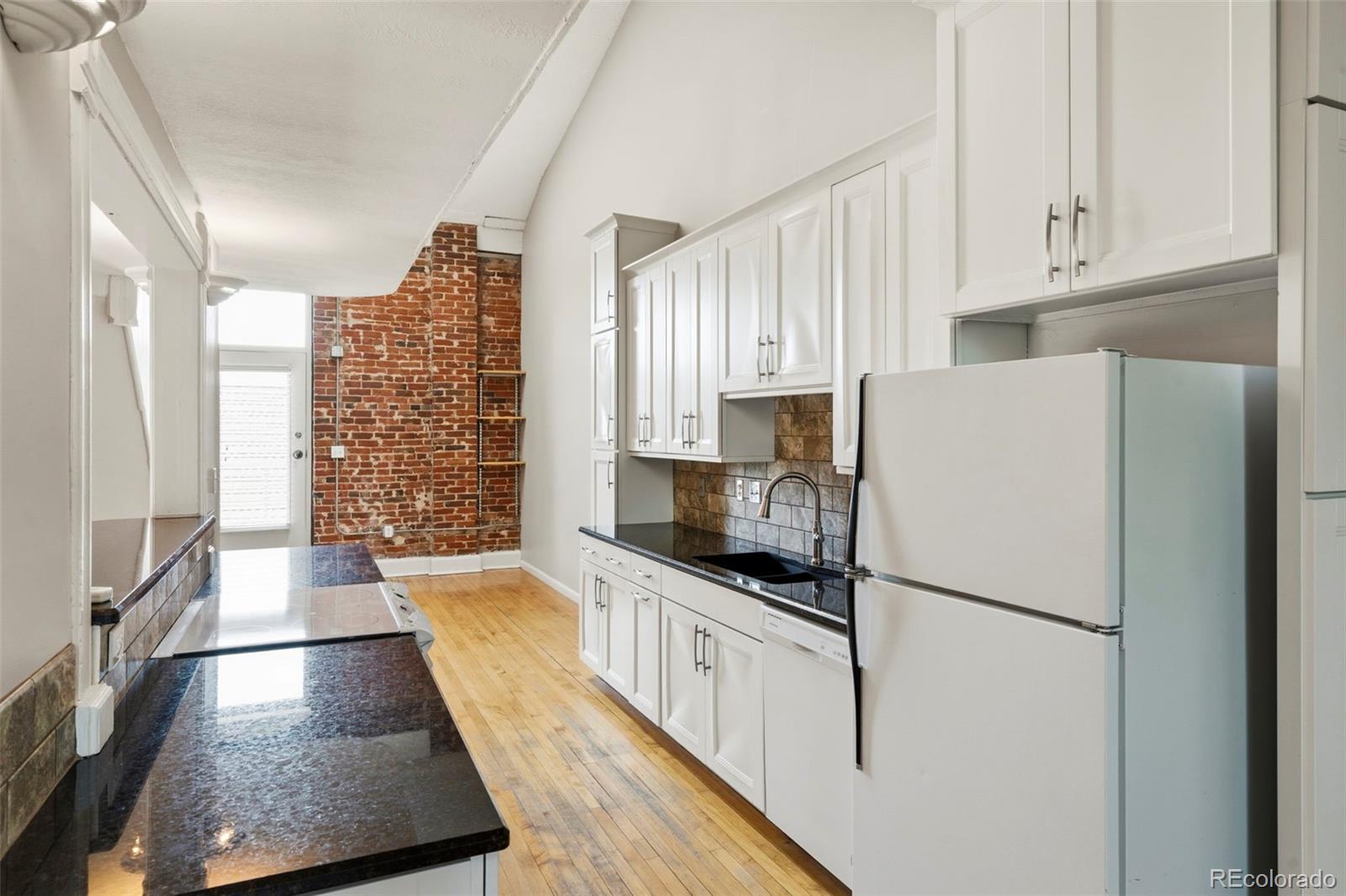MLS Image #10 for 3233  osage street 2a,denver, Colorado