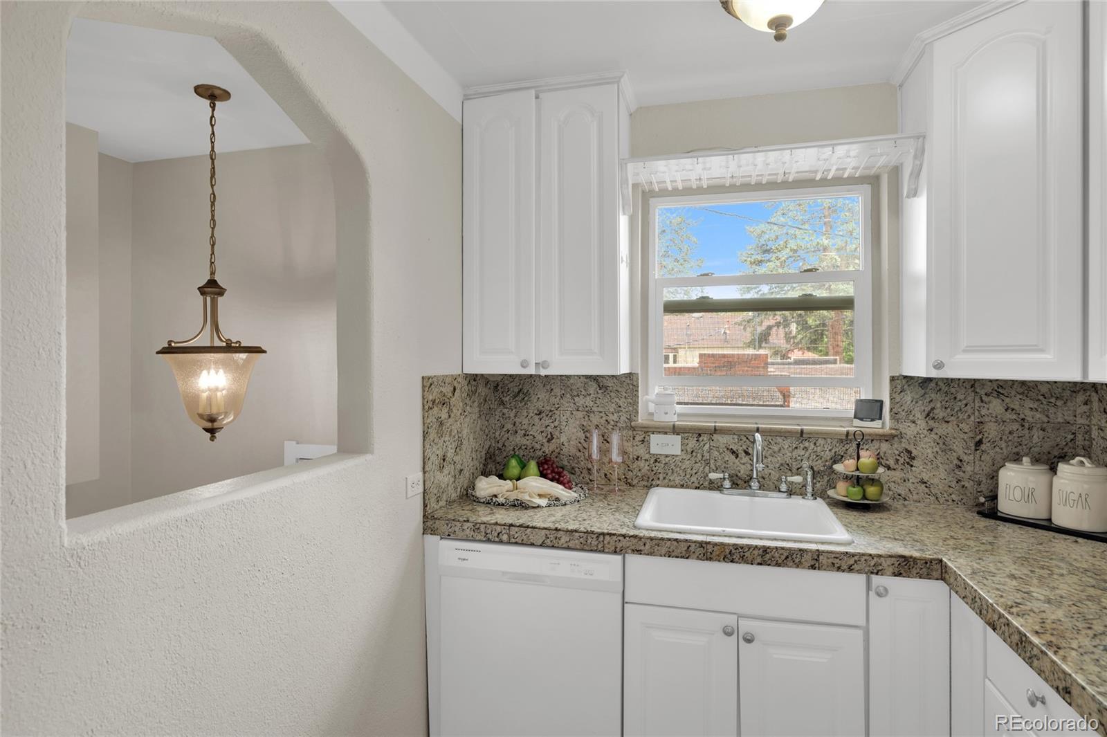 MLS Image #10 for 1295  holly street,denver, Colorado