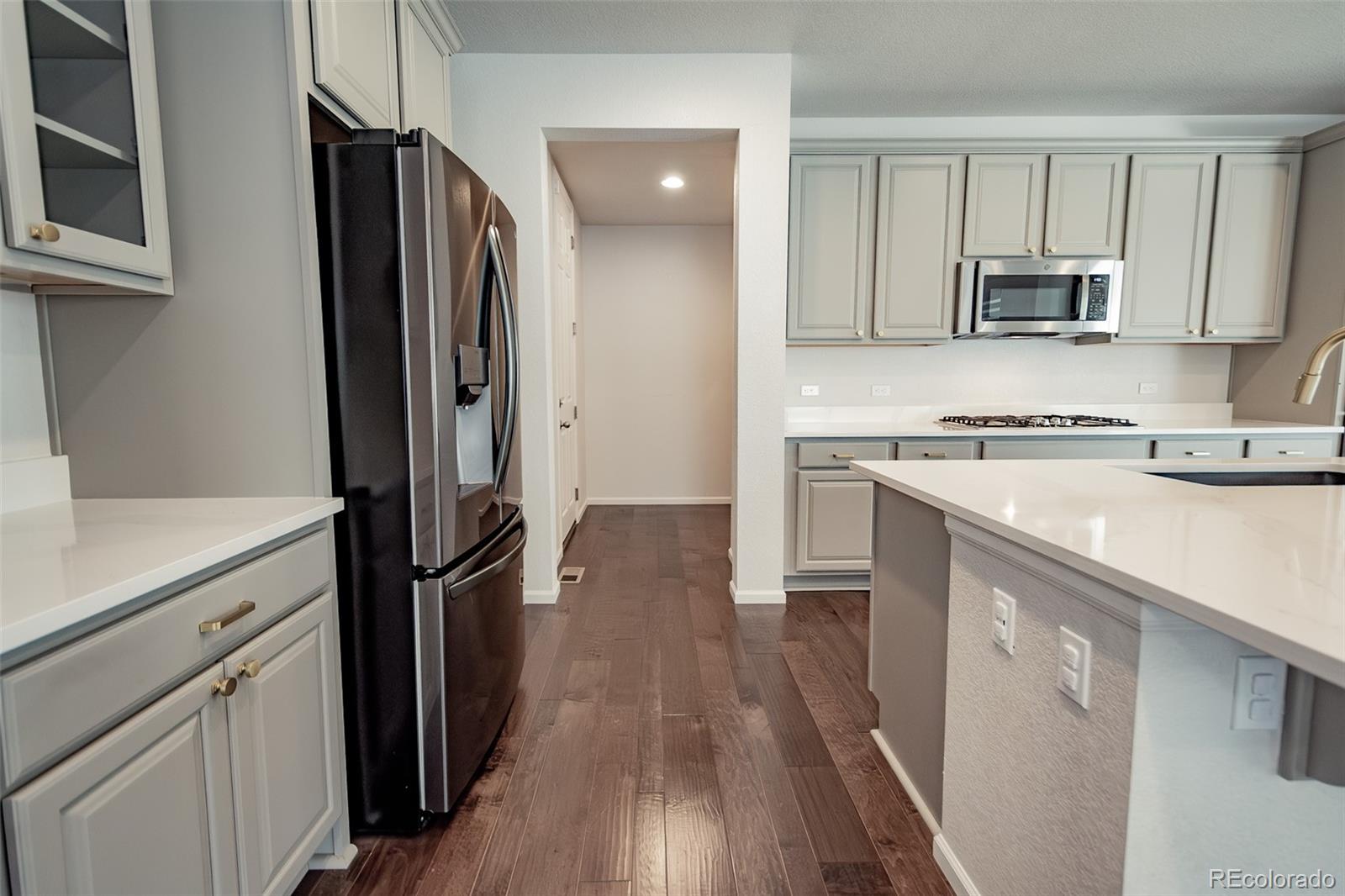 MLS Image #13 for 3950  eaton park street,aurora, Colorado