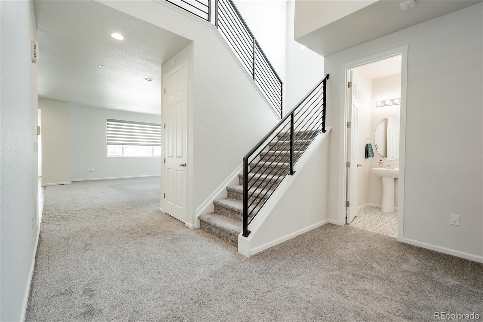 MLS Image #3 for 3950  eaton park street,aurora, Colorado