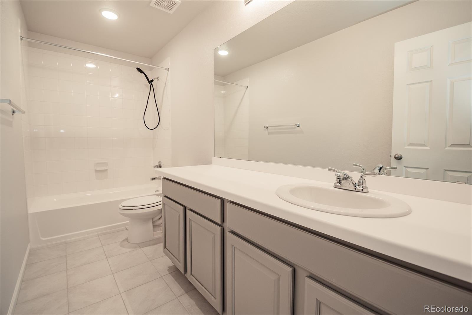 MLS Image #32 for 3950  eaton park street,aurora, Colorado