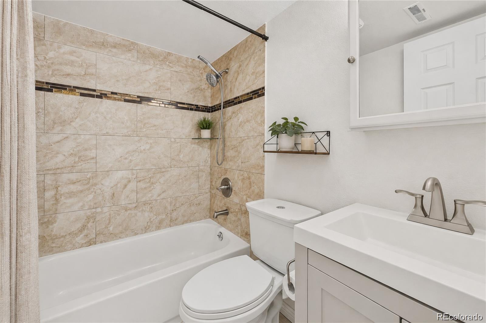MLS Image #5 for 12170 e kepner place ,aurora, Colorado