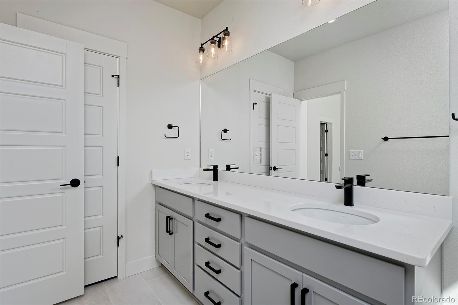 MLS Image #15 for 3132 w bonfils place,denver, Colorado