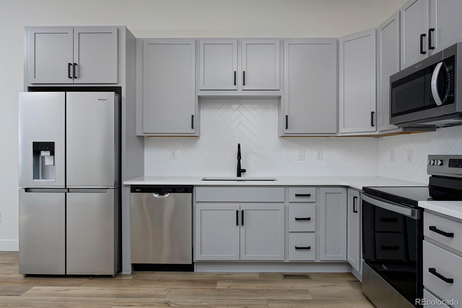 MLS Image #6 for 3132 w bonfils place,denver, Colorado
