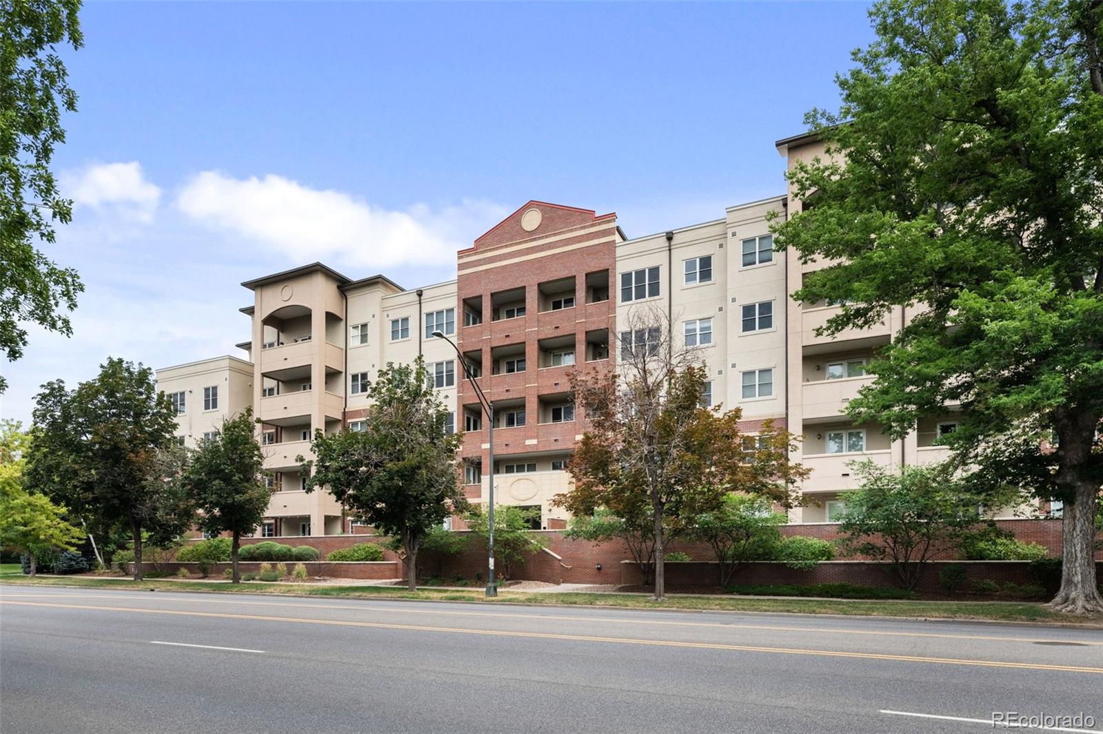 MLS Image #29 for 2200 s university boulevard,denver, Colorado