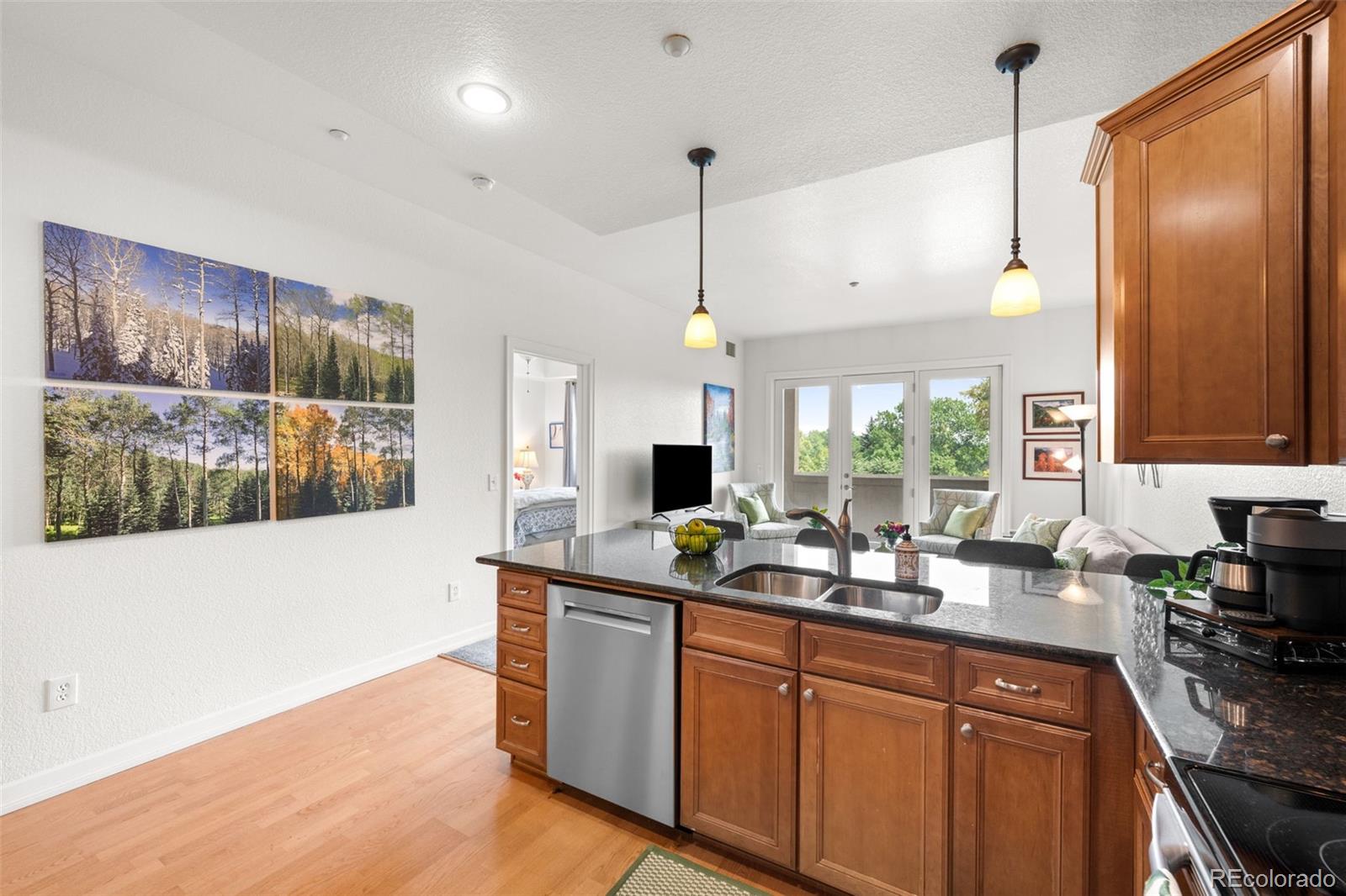 MLS Image #7 for 2200 s university boulevard,denver, Colorado