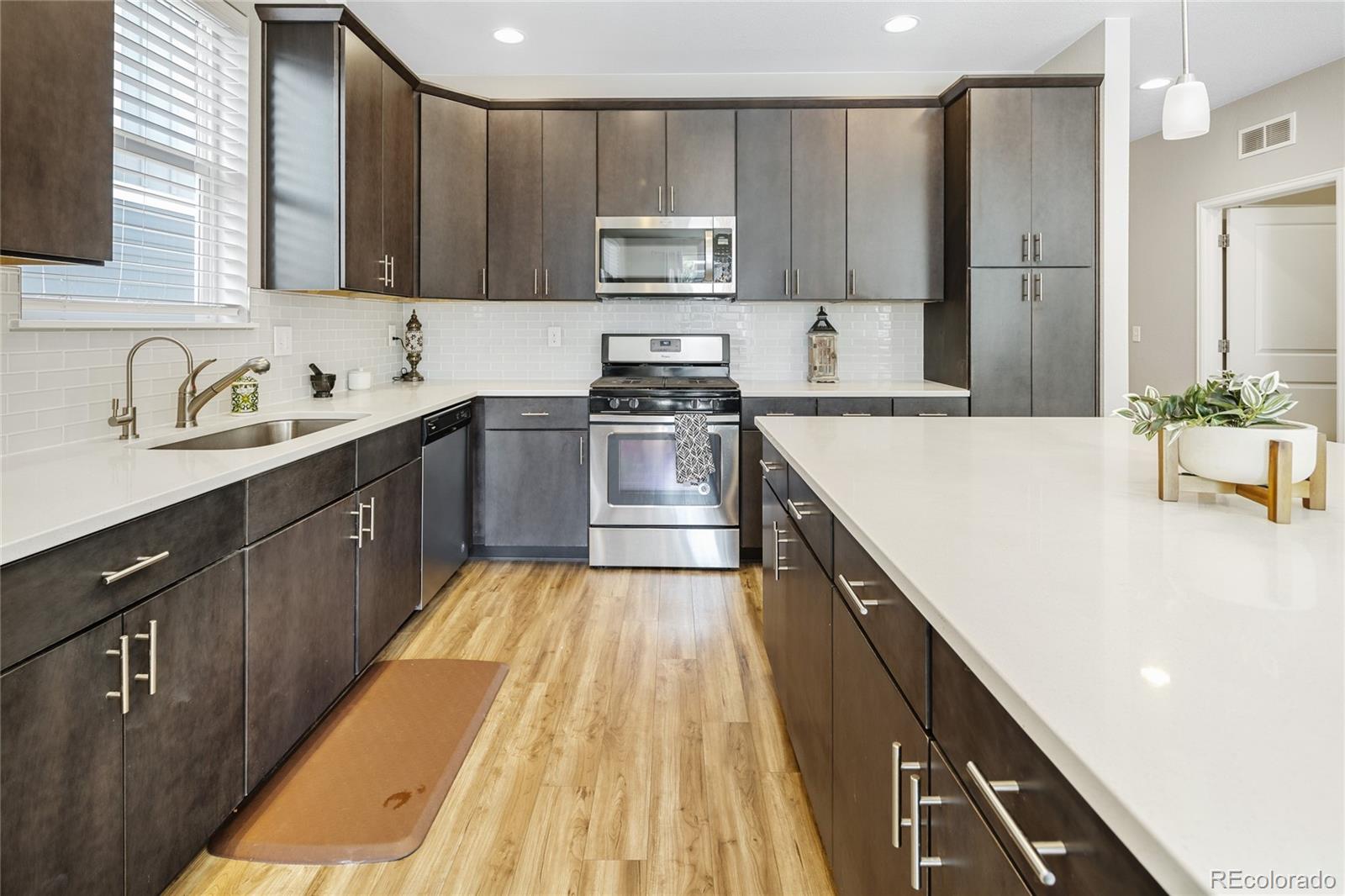 MLS Image #7 for 7936  shoshone street,denver, Colorado
