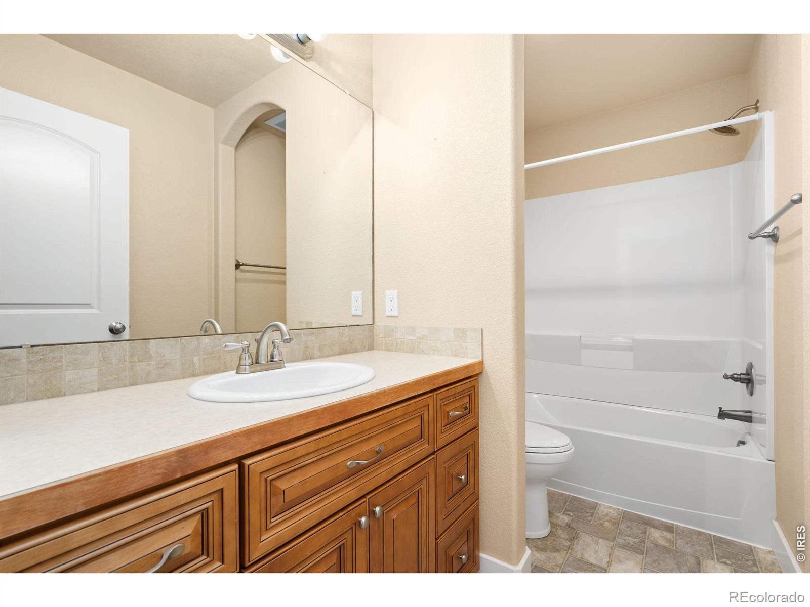 MLS Image #11 for 2108  friar tuck court,fort collins, Colorado