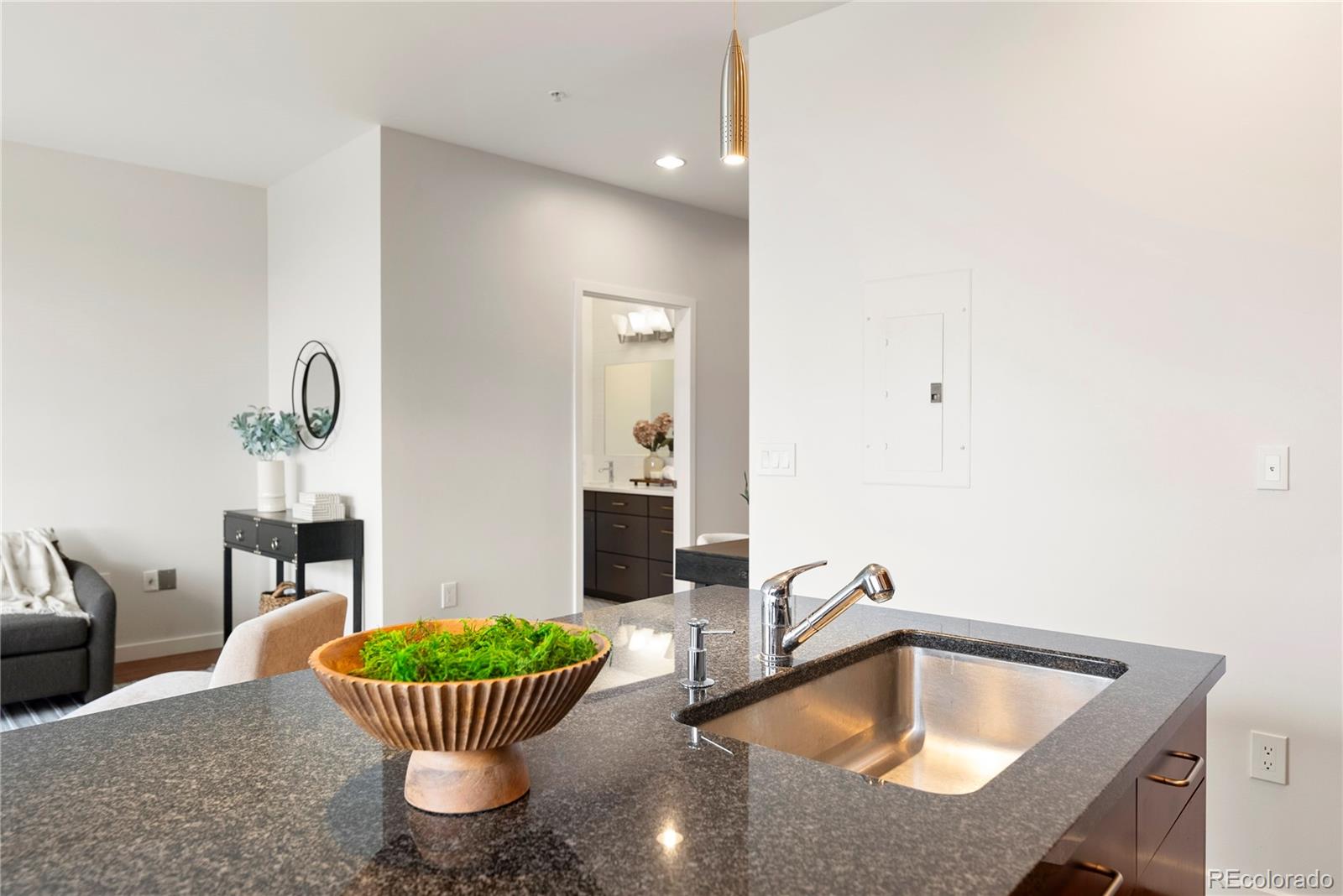 MLS Image #11 for 2958  syracuse street,denver, Colorado