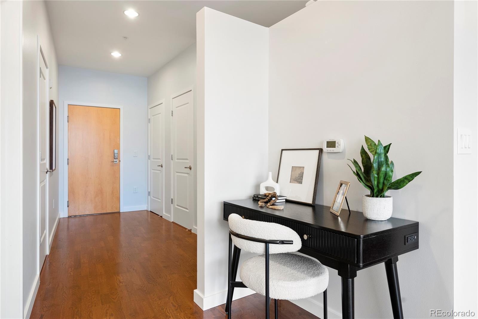 MLS Image #18 for 2958  syracuse street,denver, Colorado