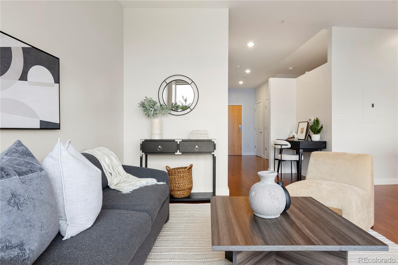 MLS Image #4 for 2958  syracuse street,denver, Colorado