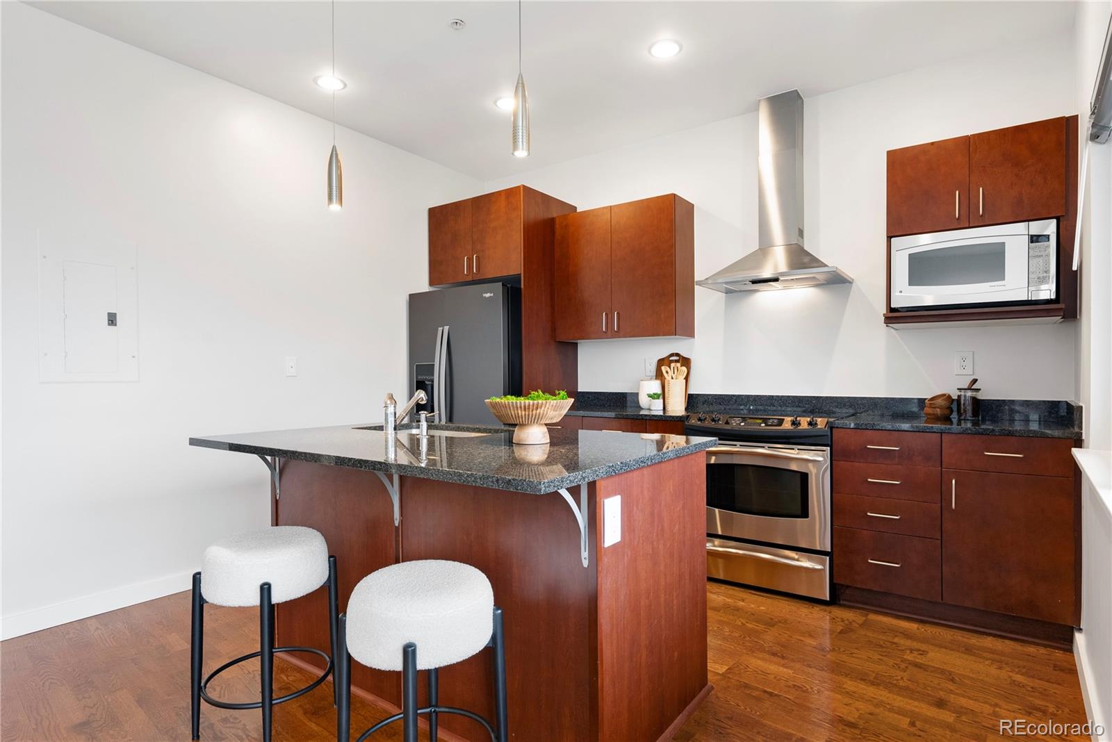 MLS Image #7 for 2958  syracuse street,denver, Colorado