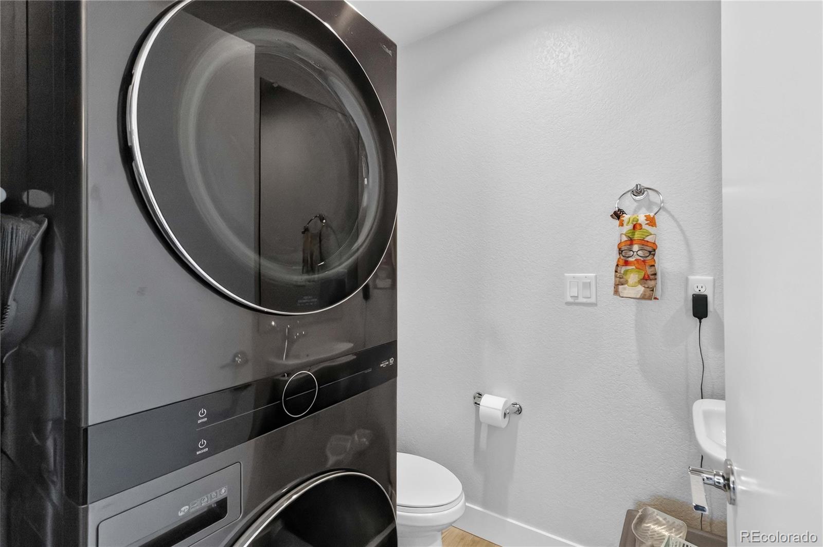 MLS Image #8 for 5544 w 10th place ,denver, Colorado