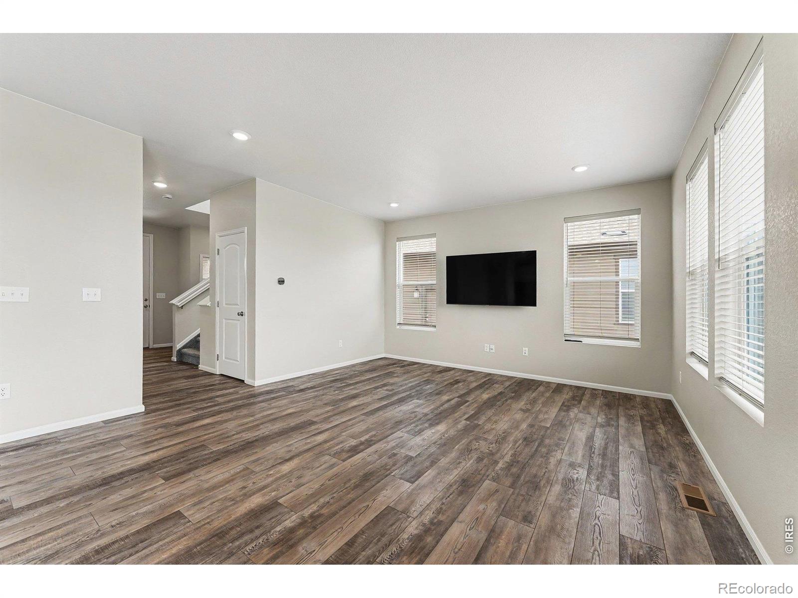 MLS Image #5 for 3025  pawnee creek drive,loveland, Colorado