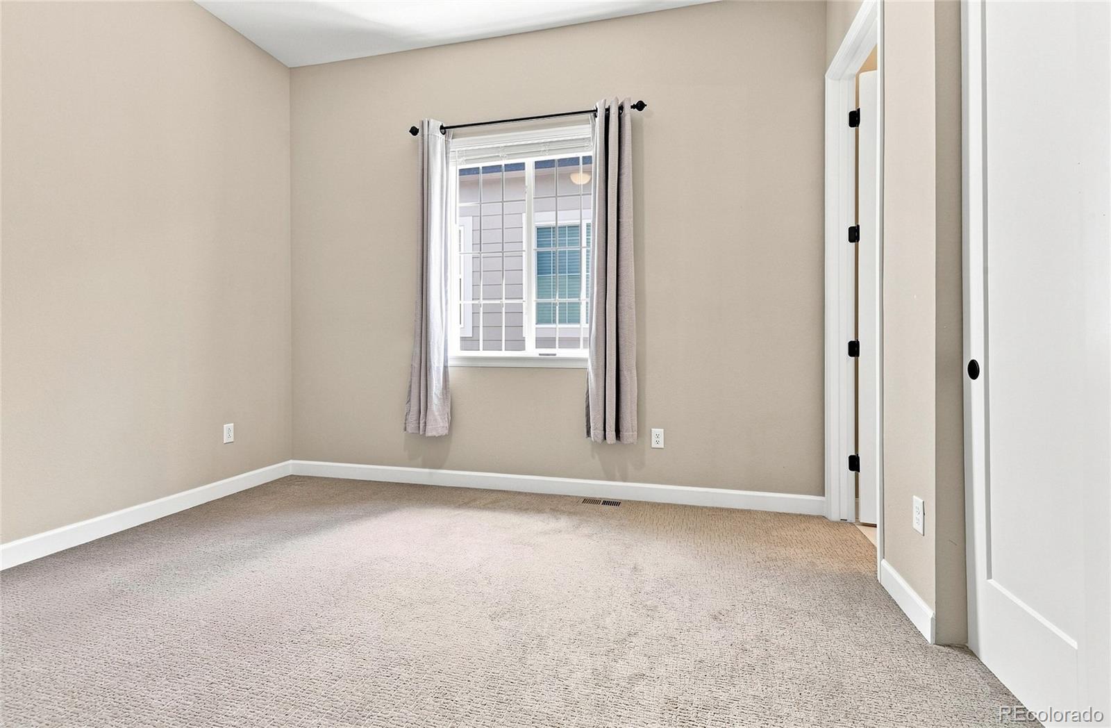 MLS Image #18 for 6980 s yantley court,aurora, Colorado