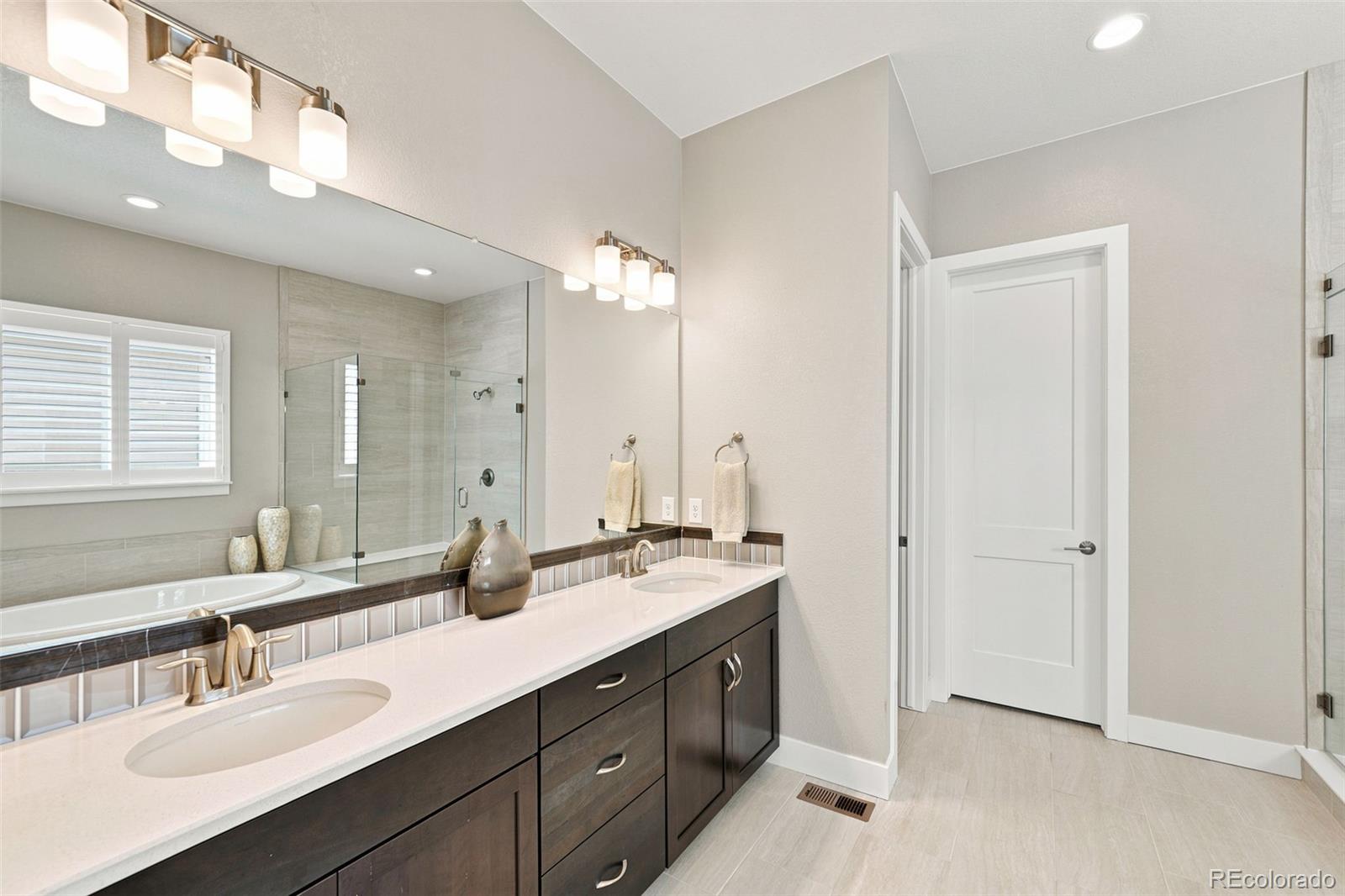 MLS Image #12 for 8263  estes park avenue,littleton, Colorado