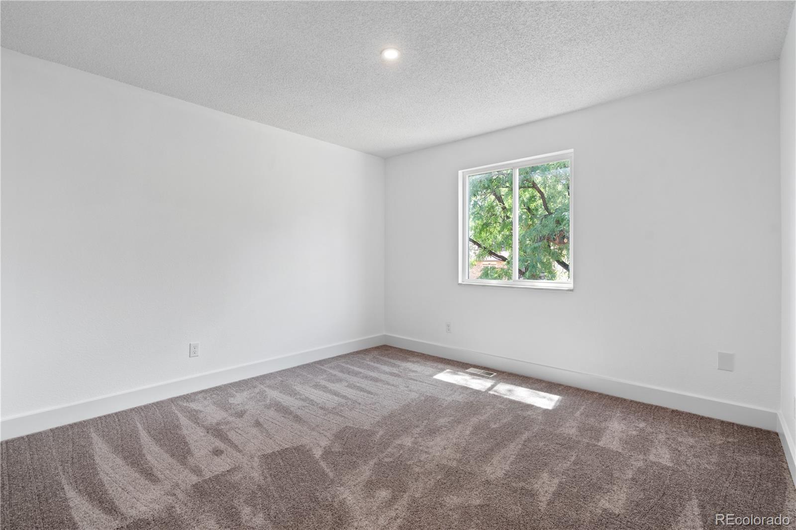 MLS Image #18 for 14524 e hawaii place,aurora, Colorado