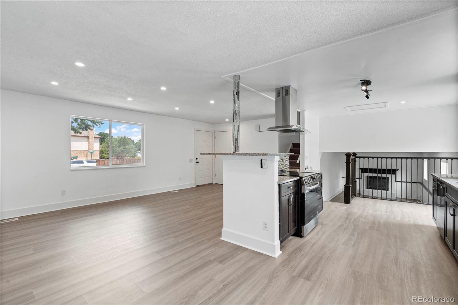 MLS Image #3 for 14524 e hawaii place,aurora, Colorado