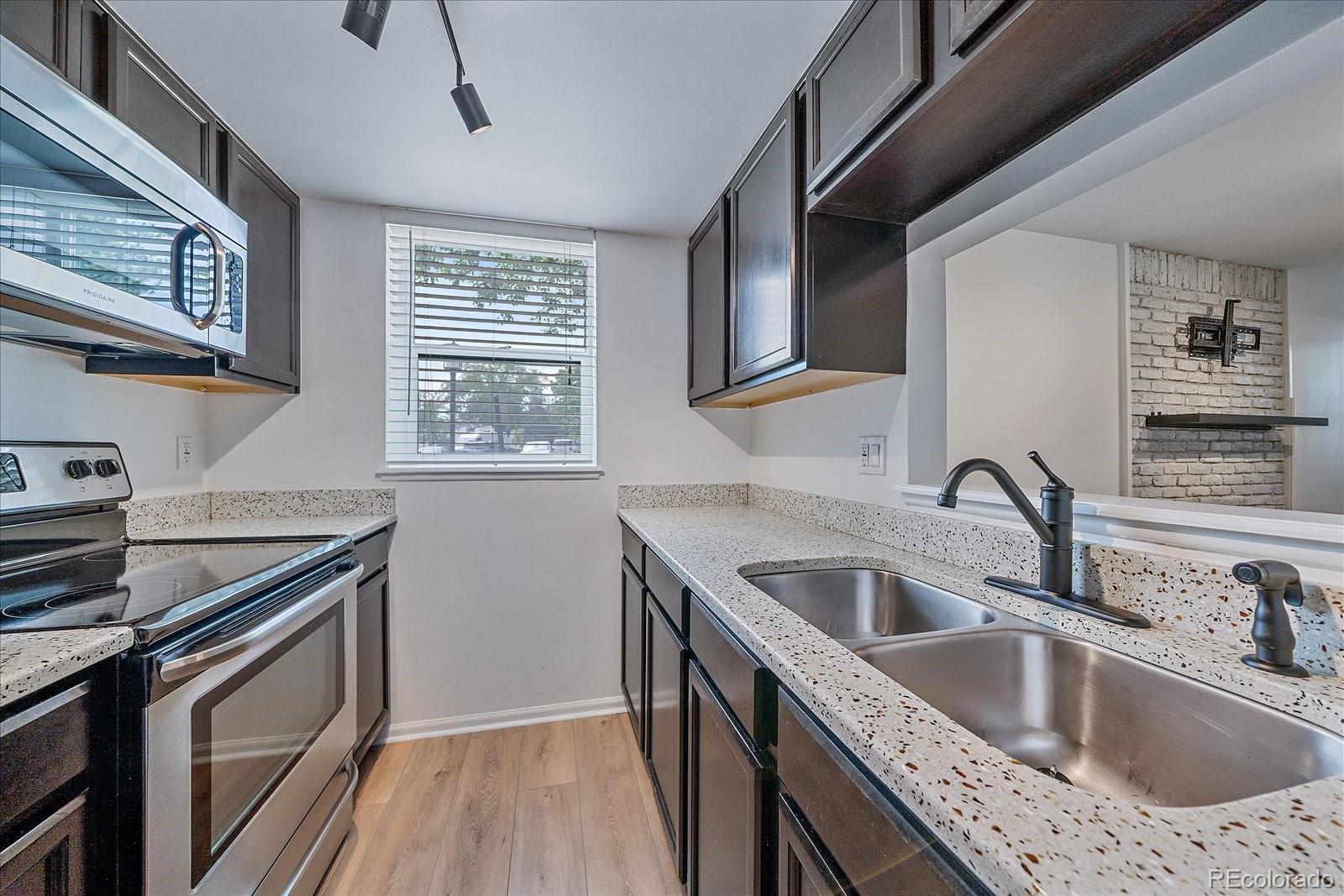 MLS Image #10 for 9727 e peakview avenue,englewood, Colorado