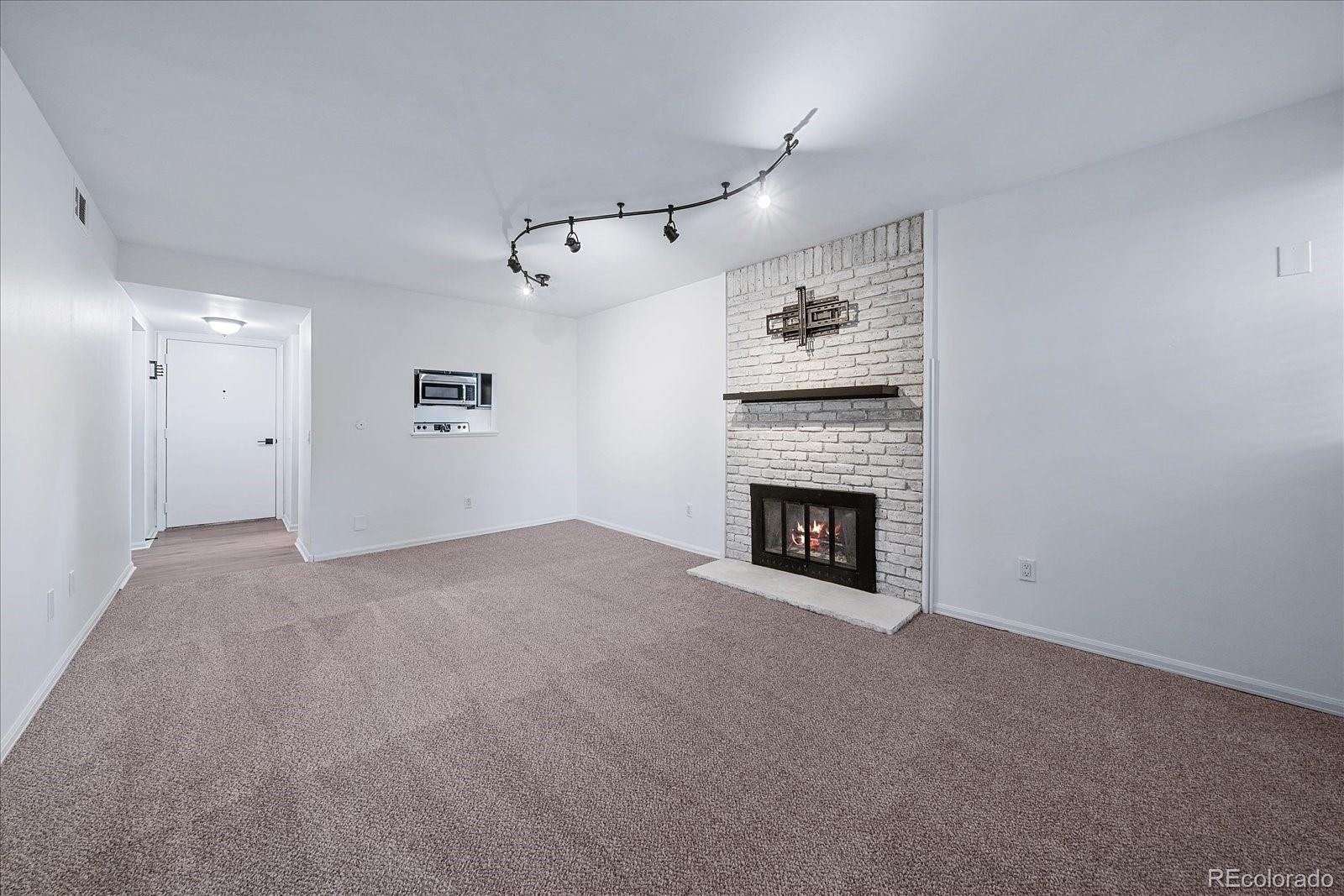 MLS Image #5 for 9727 e peakview avenue,englewood, Colorado