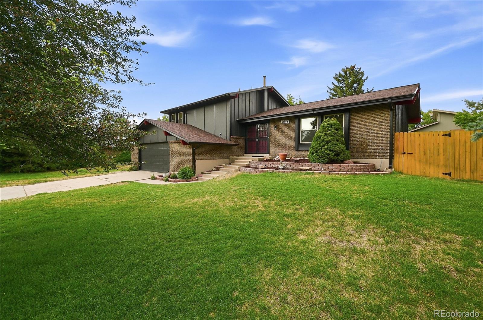MLS Image #2 for 1648 s kingston street,aurora, Colorado