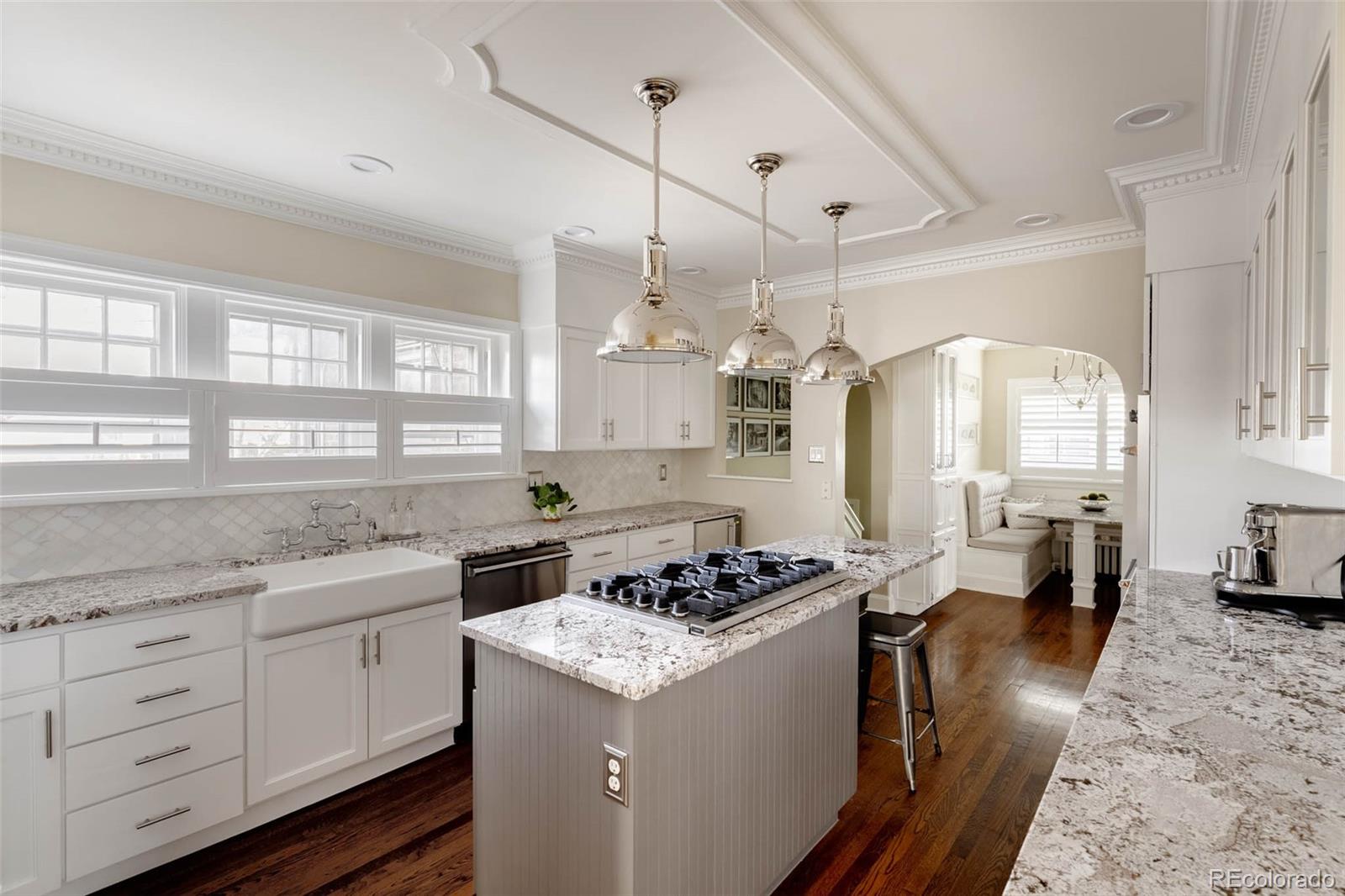MLS Image #10 for 5525 e 17th avenue parkway,denver, Colorado