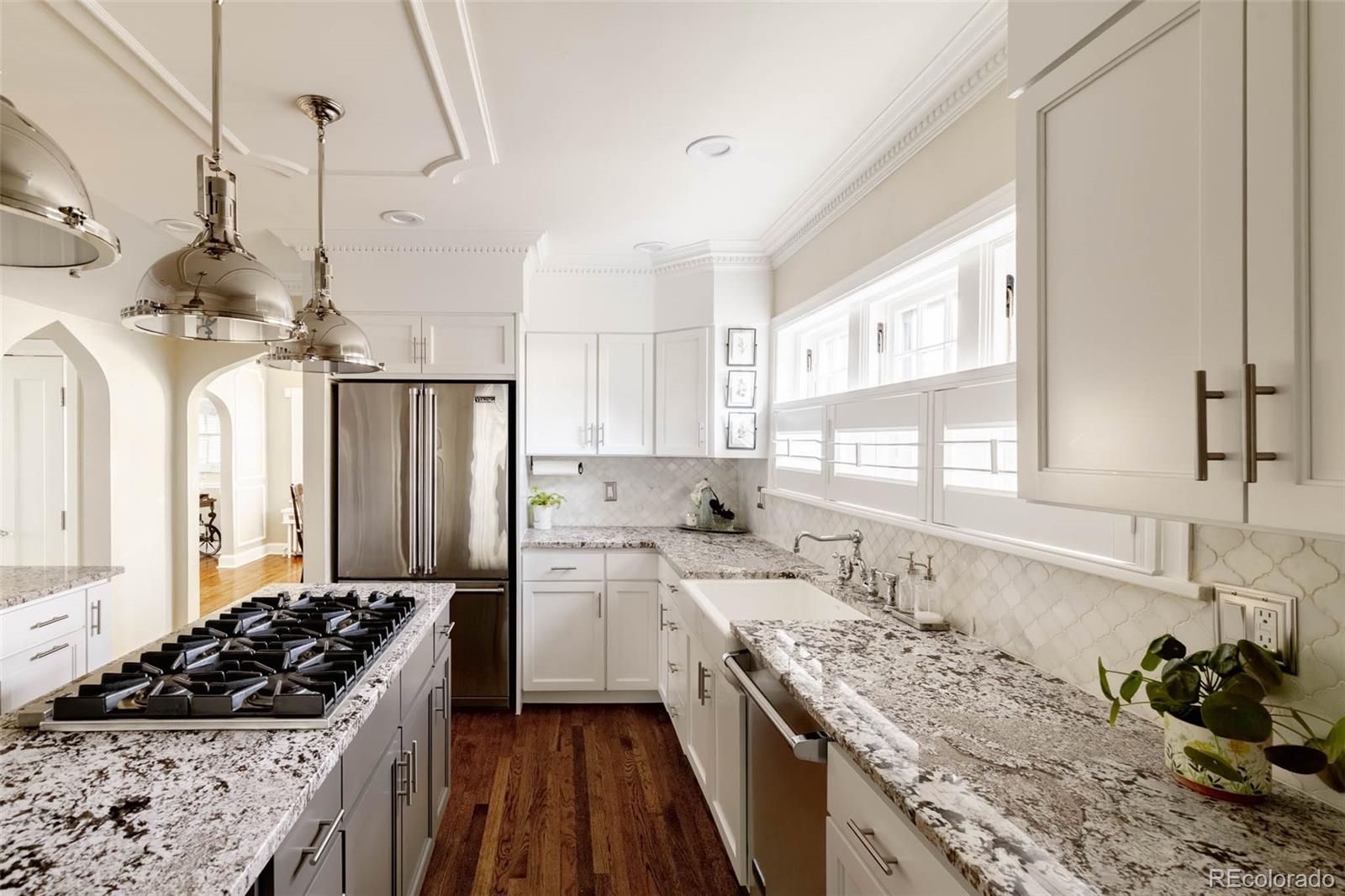 MLS Image #9 for 5525 e 17th avenue parkway,denver, Colorado