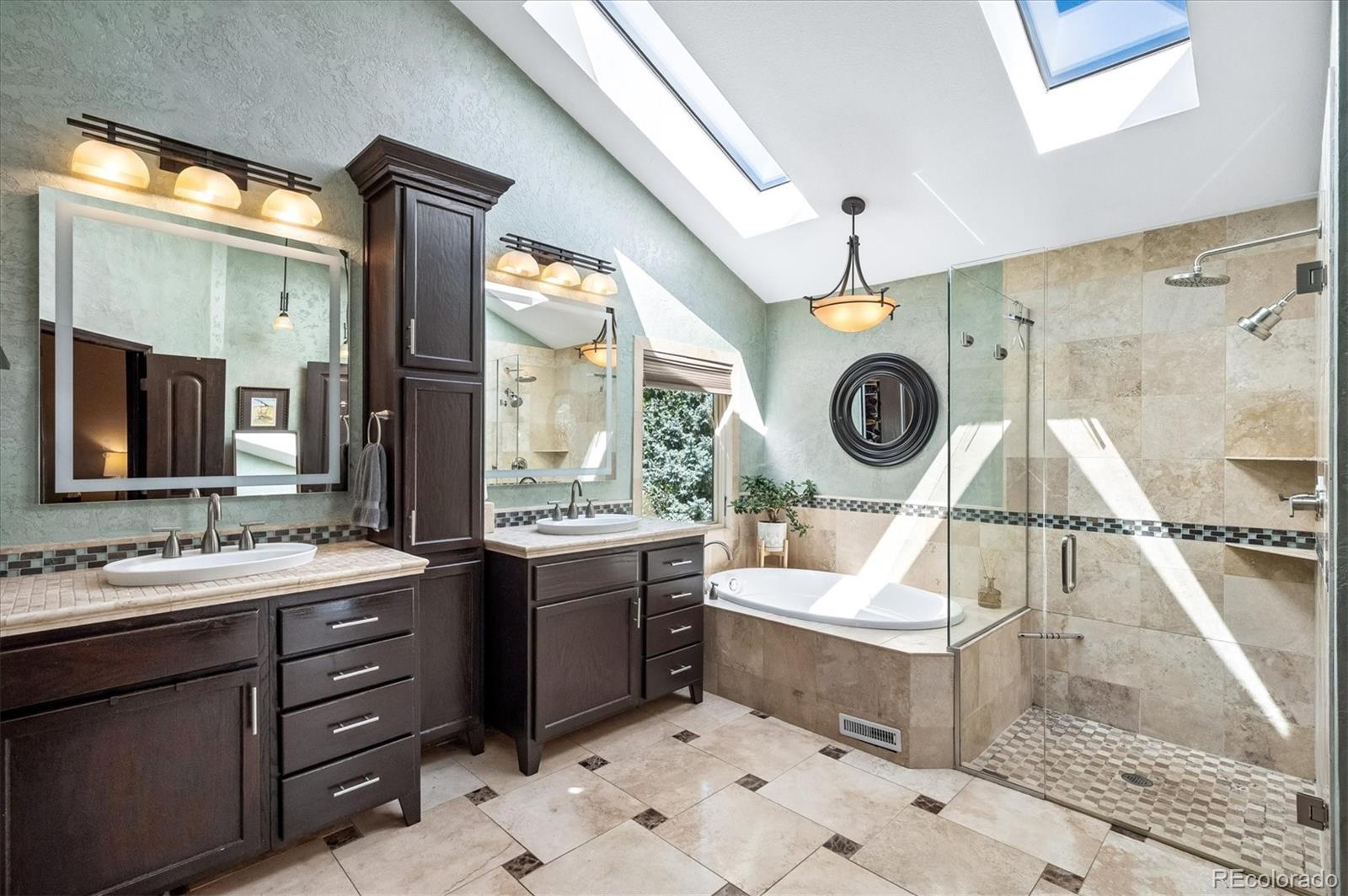 MLS Image #18 for 2615 s harlan court,denver, Colorado