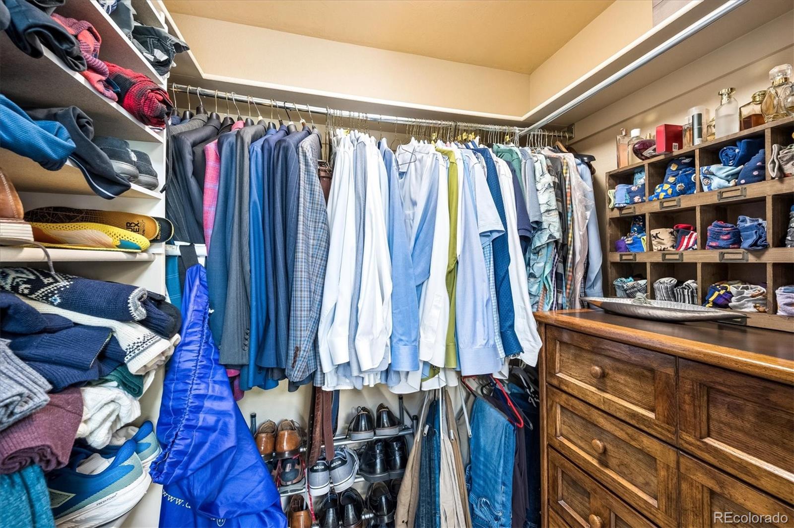 MLS Image #19 for 2615 s harlan court,denver, Colorado