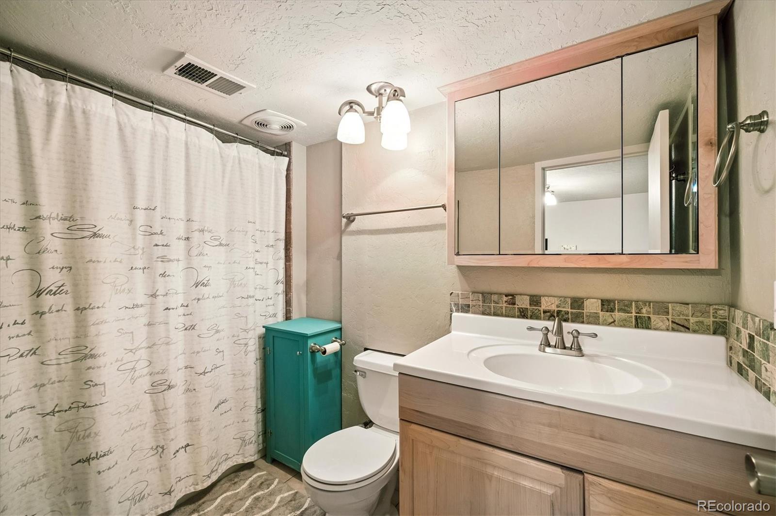 MLS Image #25 for 2615 s harlan court,denver, Colorado