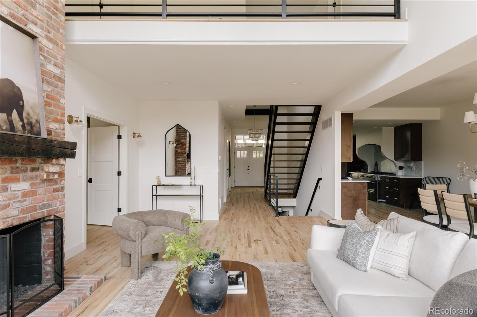 MLS Image #11 for 2800 s university boulevard,denver, Colorado
