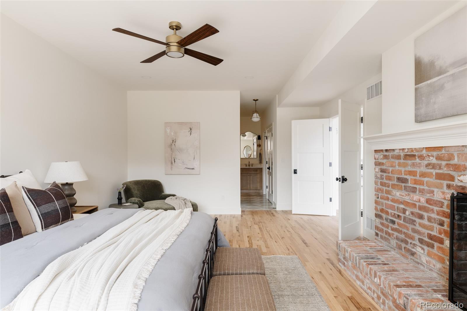 MLS Image #14 for 2800 s university boulevard,denver, Colorado