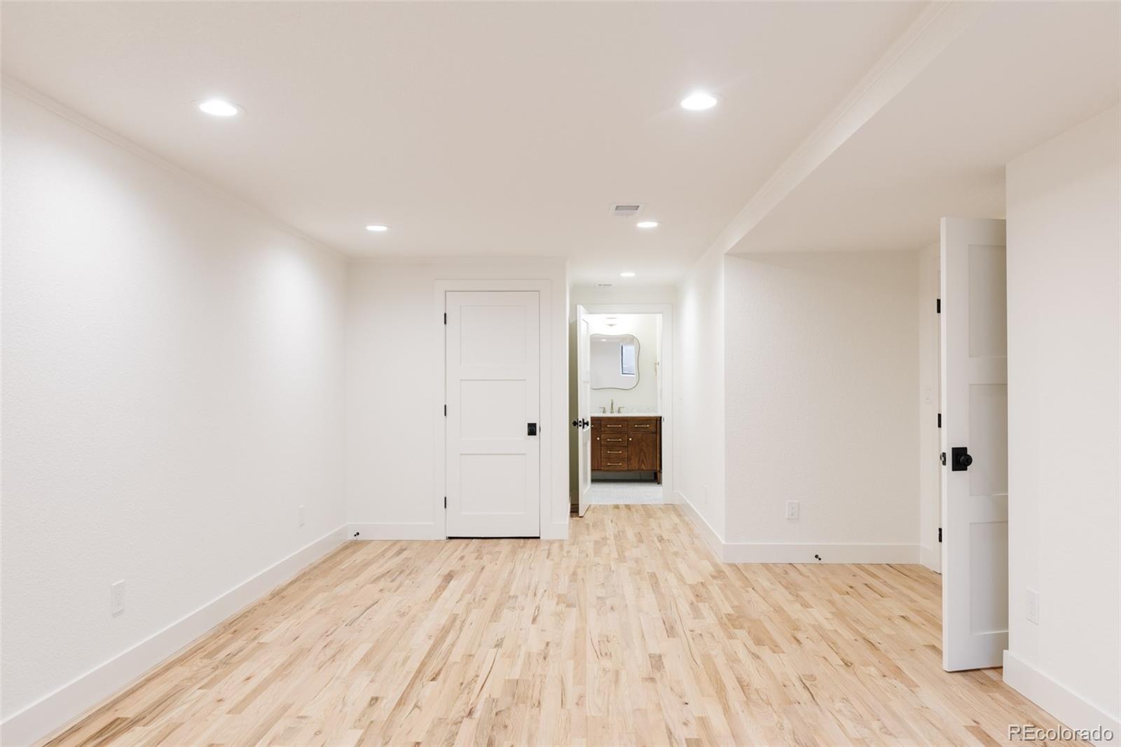 MLS Image #31 for 2800 s university boulevard,denver, Colorado
