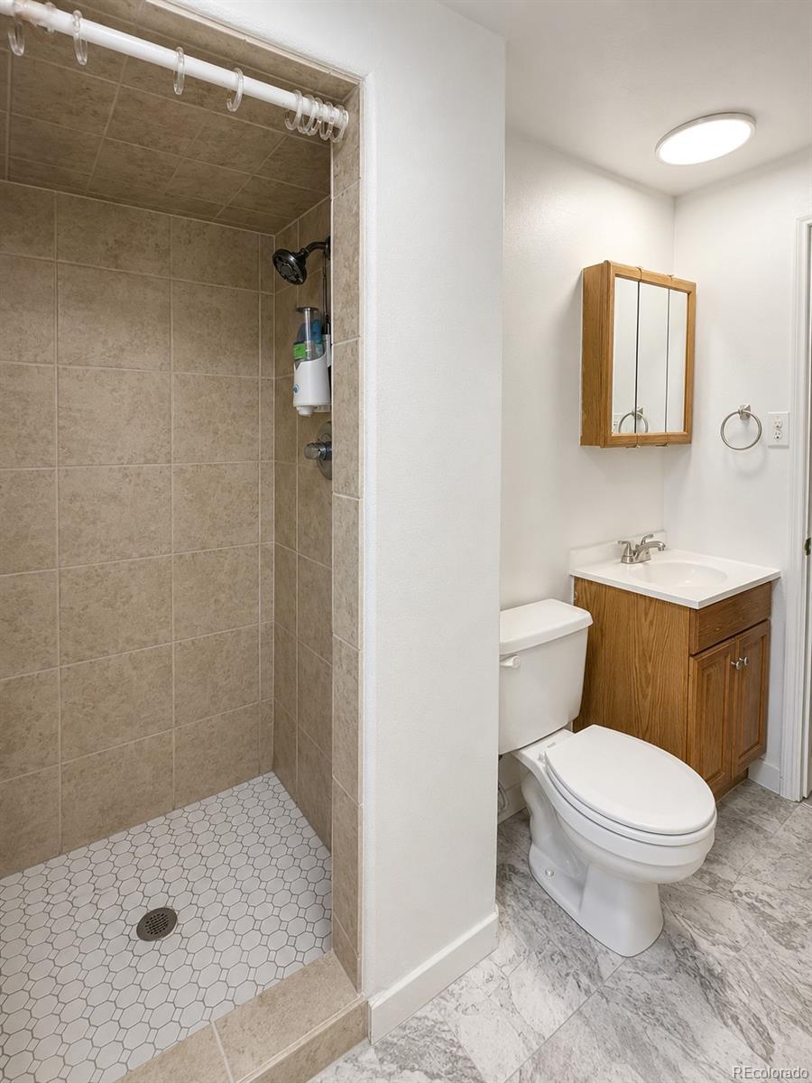 MLS Image #16 for 14563 e 11th avenue,aurora, Colorado