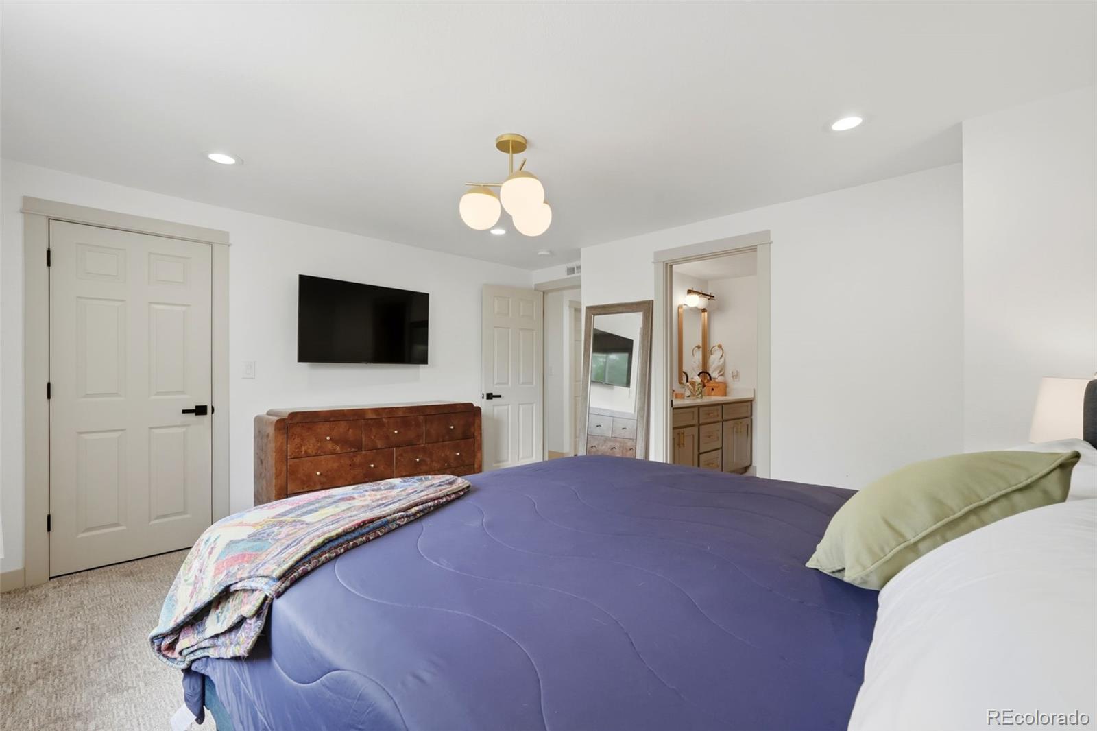 MLS Image #21 for 4102 s quebec street,denver, Colorado