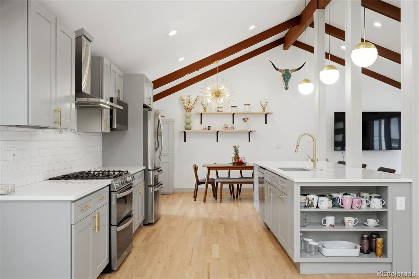 MLS Image #9 for 4102 s quebec street,denver, Colorado