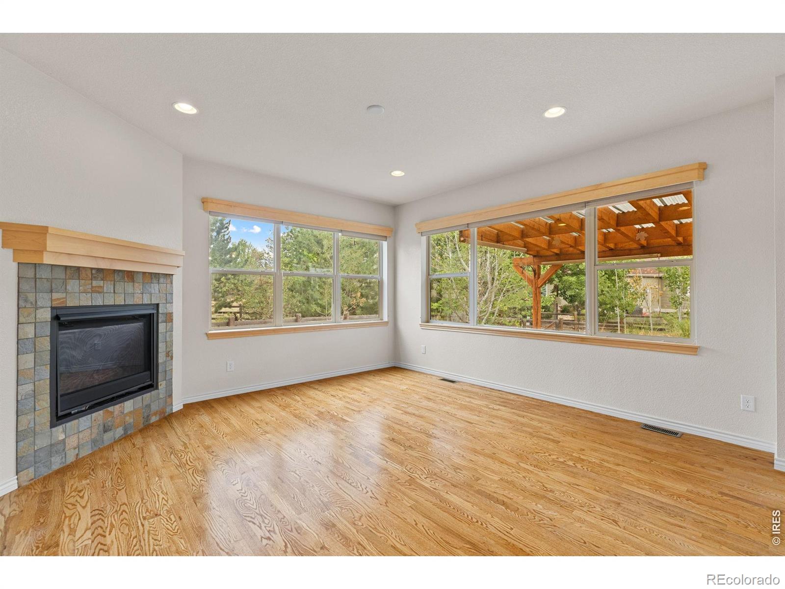 MLS Image #10 for 413  raymond court,lyons, Colorado