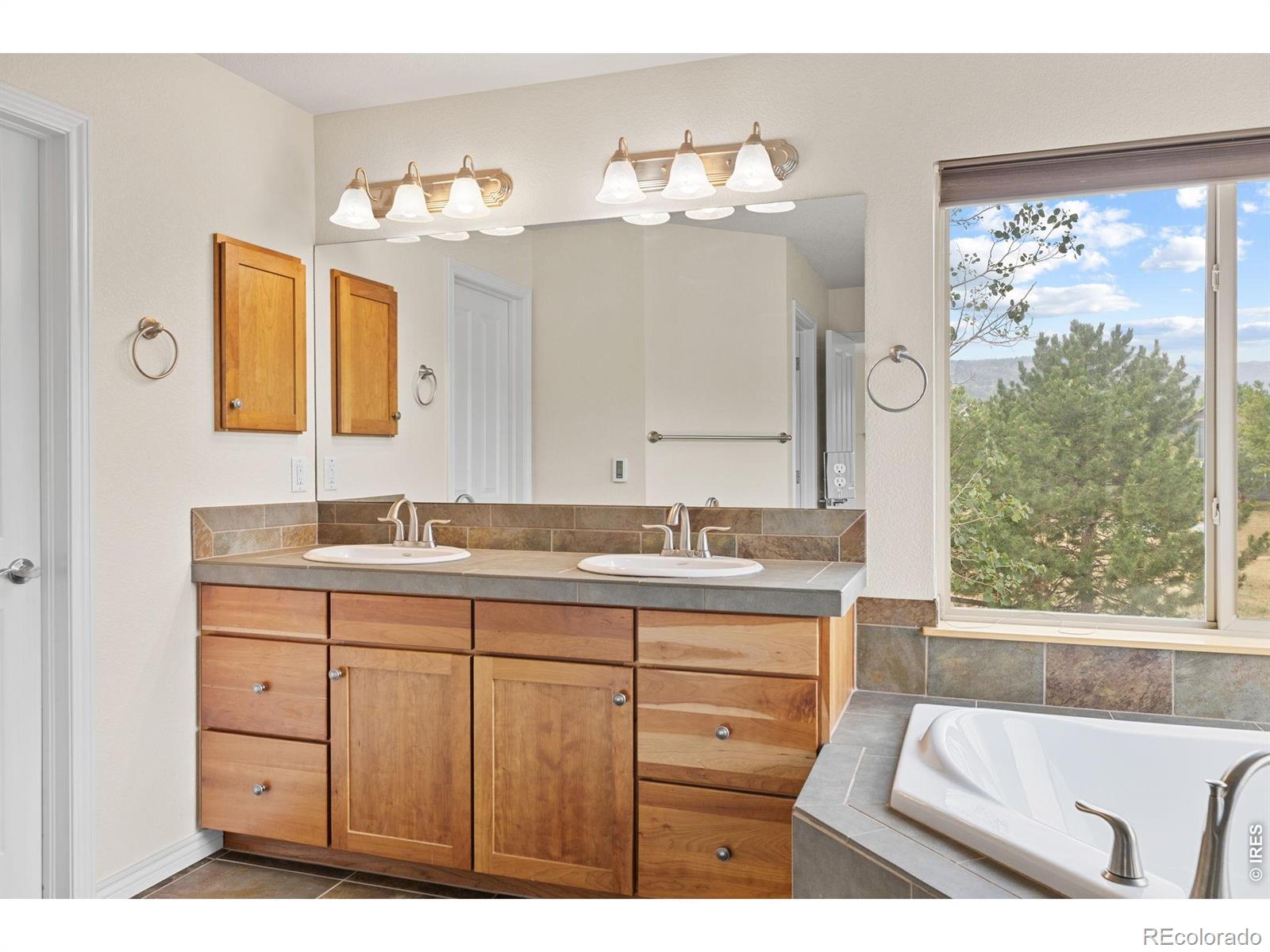 MLS Image #27 for 413  raymond court,lyons, Colorado