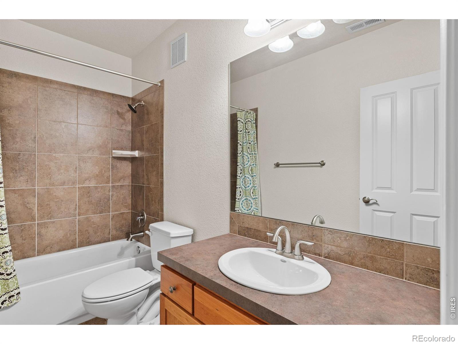 MLS Image #41 for 413  raymond court,lyons, Colorado