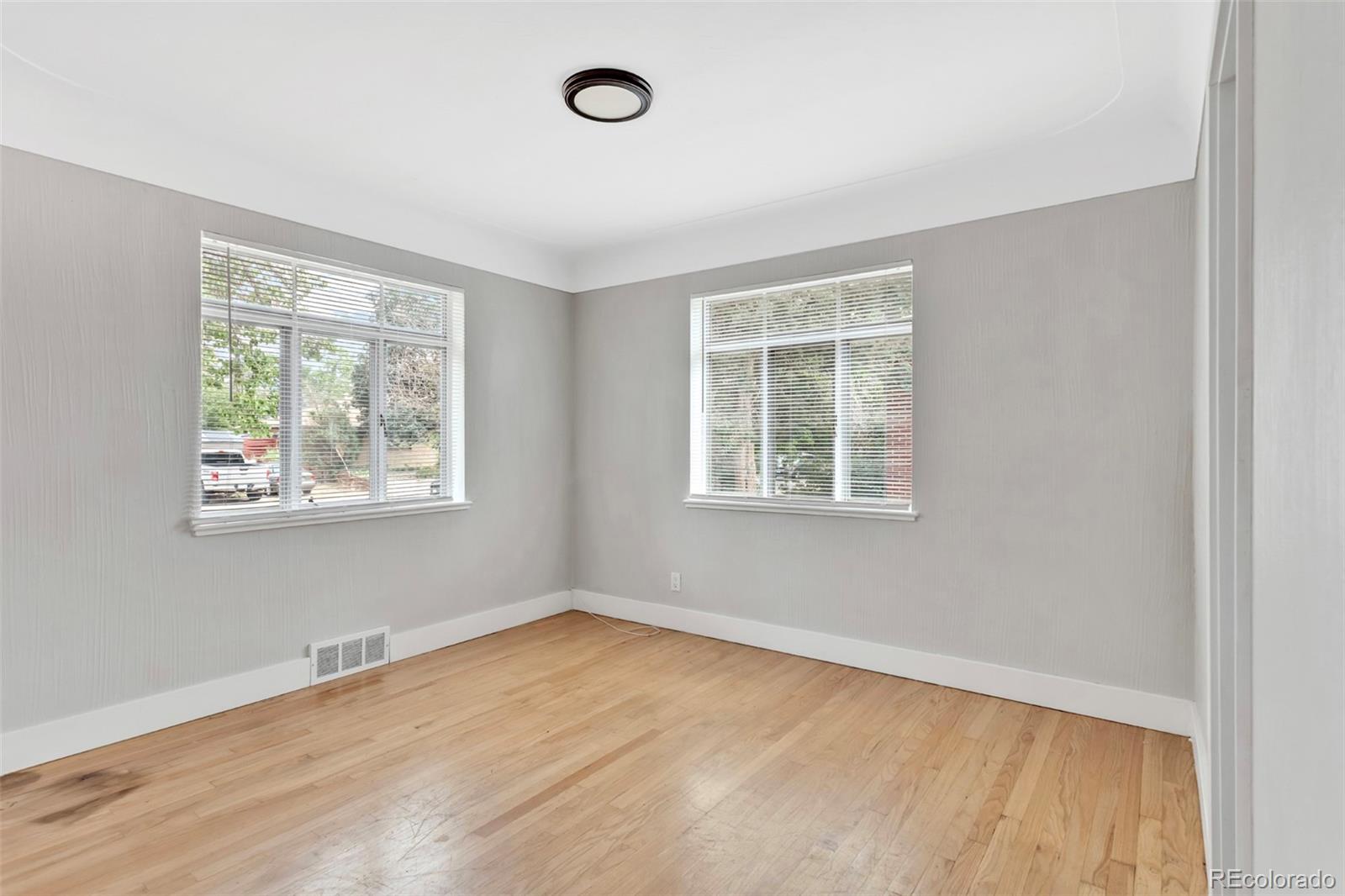 MLS Image #3 for 1075  kingston street,aurora, Colorado