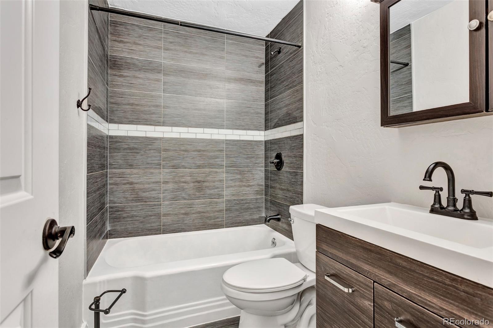 MLS Image #8 for 1075  kingston street,aurora, Colorado